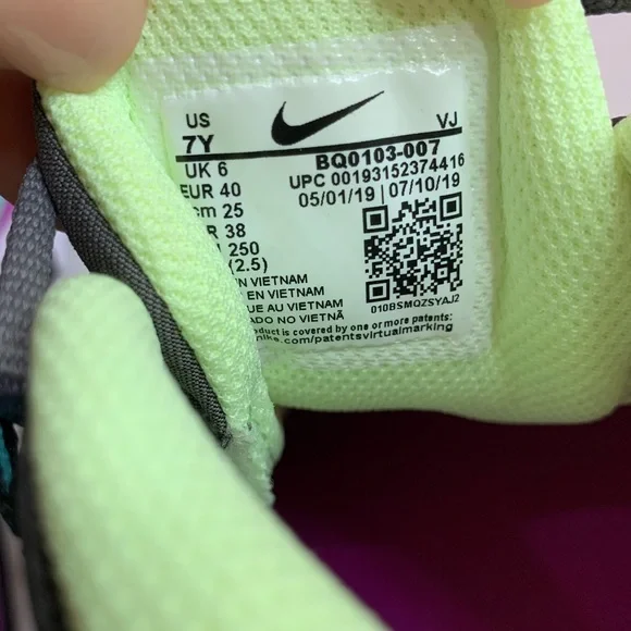 Nike Girls' Big Air Max 270 React Casual Sneakers Shoes 7Y BQ0103-007 - Picture 8 of 12